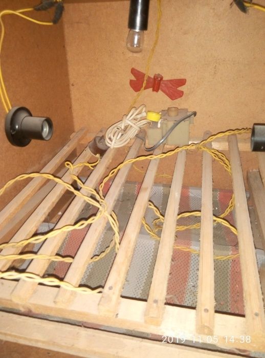 Продам самодельный инкубатор