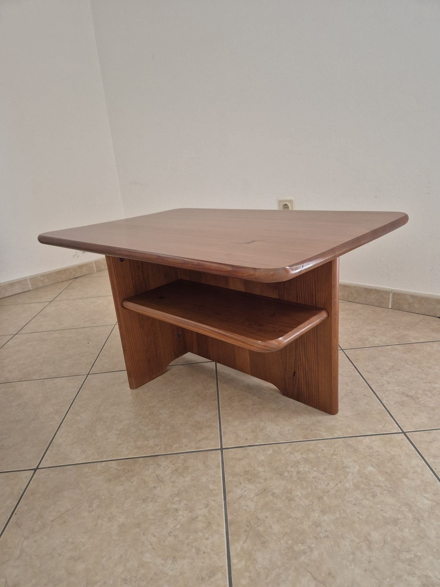 Mesa de centro, Cerne