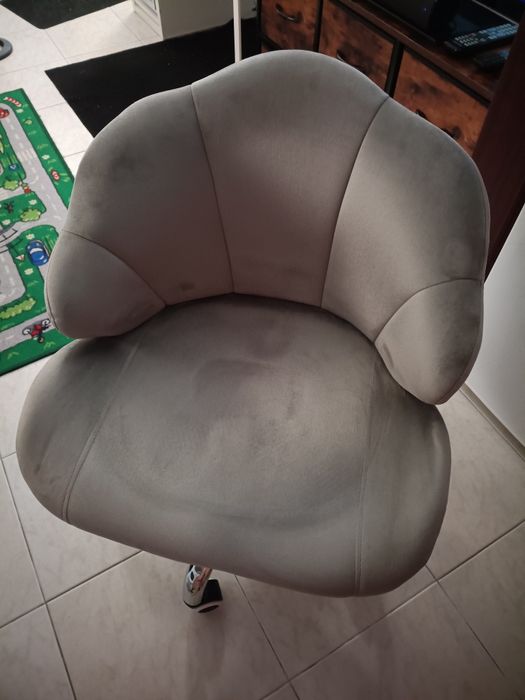 Cadeira veludo croissant