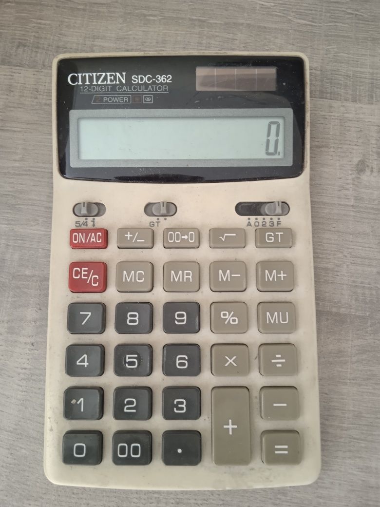 Калькулятор Casio  .