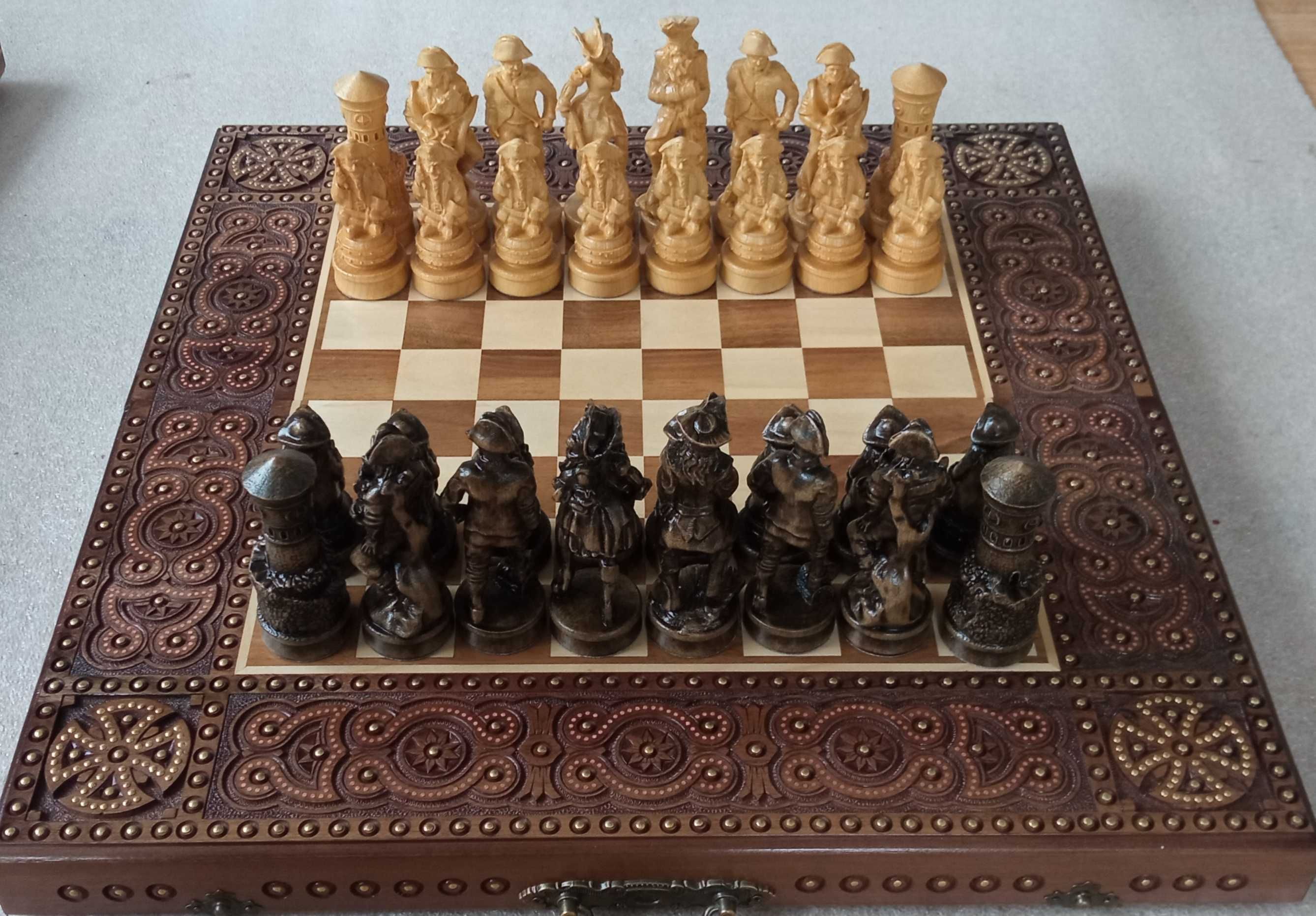 Дерев'яні шахові фігури ЗСУ, Козаки,Лицарі,Пірати