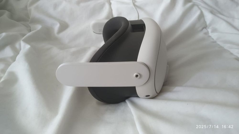 RGB gaming charging head strap