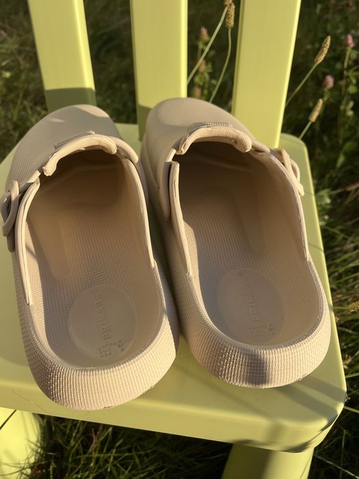 Крокси сабо клоги бежеві primark 36/37 23см