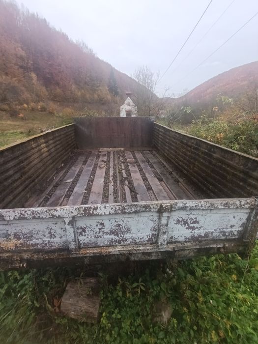 Тракторний прицеп