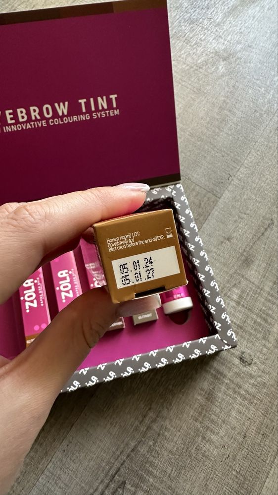 Nowy zestaw farbek do brwi Zola Eyebrow Tint
