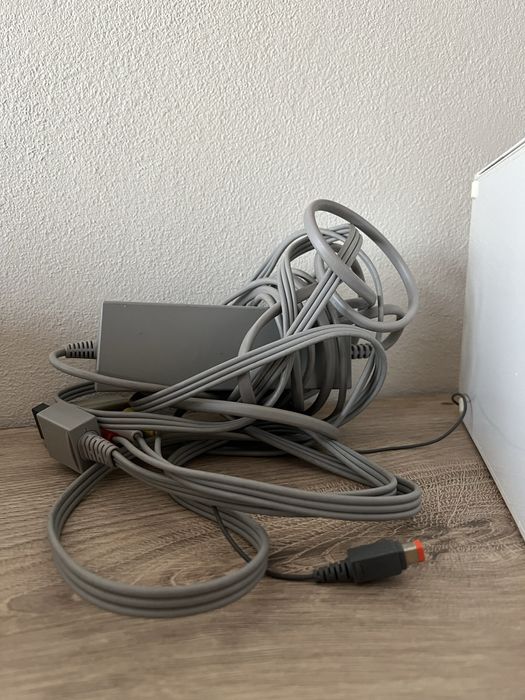 Wii desbloqueada com oferta de pen 128 gb com ate 40 jogos .