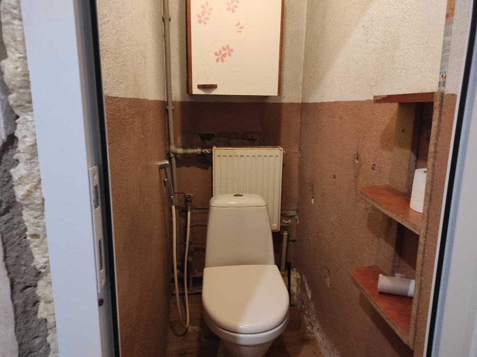 В оренду будинок в Пирогово. 5 кімнат, всі зручності, 8 соток.