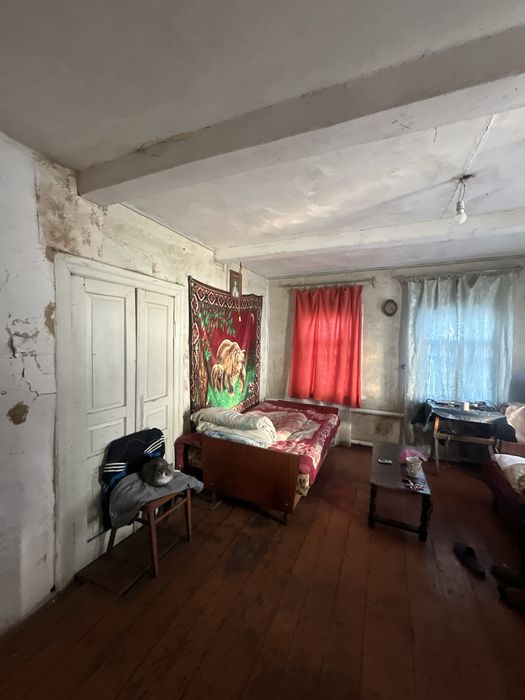 Без %%% Продаж будинку з землею в центрі с. Семиполки