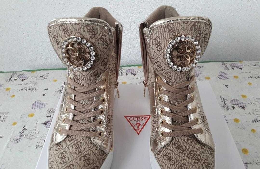 Guess złote sneakersy buty botki na koturnie