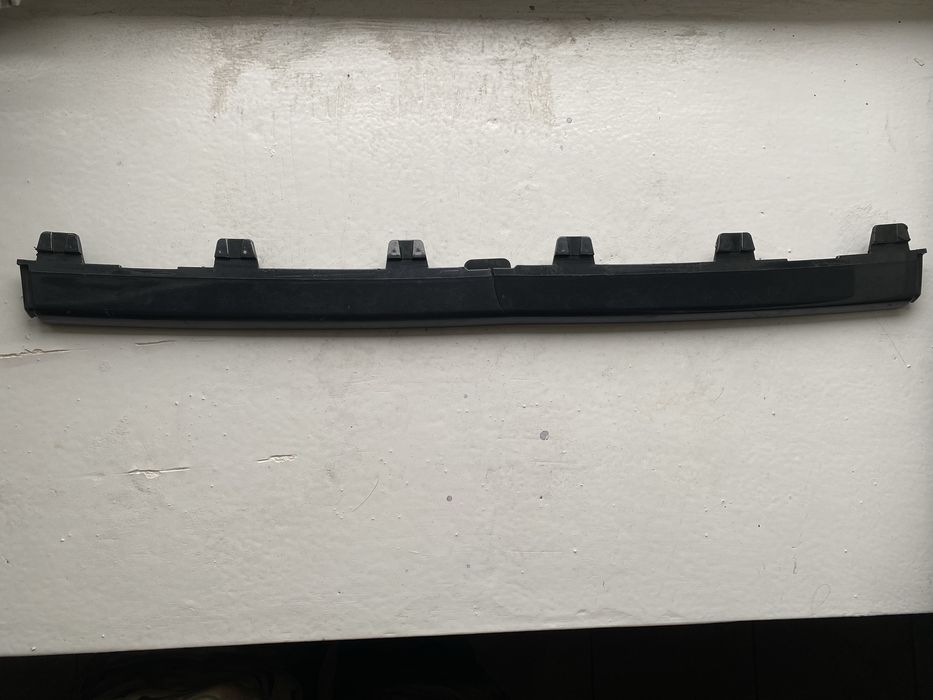 Бампер ,Накладка ,Молдинг переднього бампера jeep cherokee trailhawk