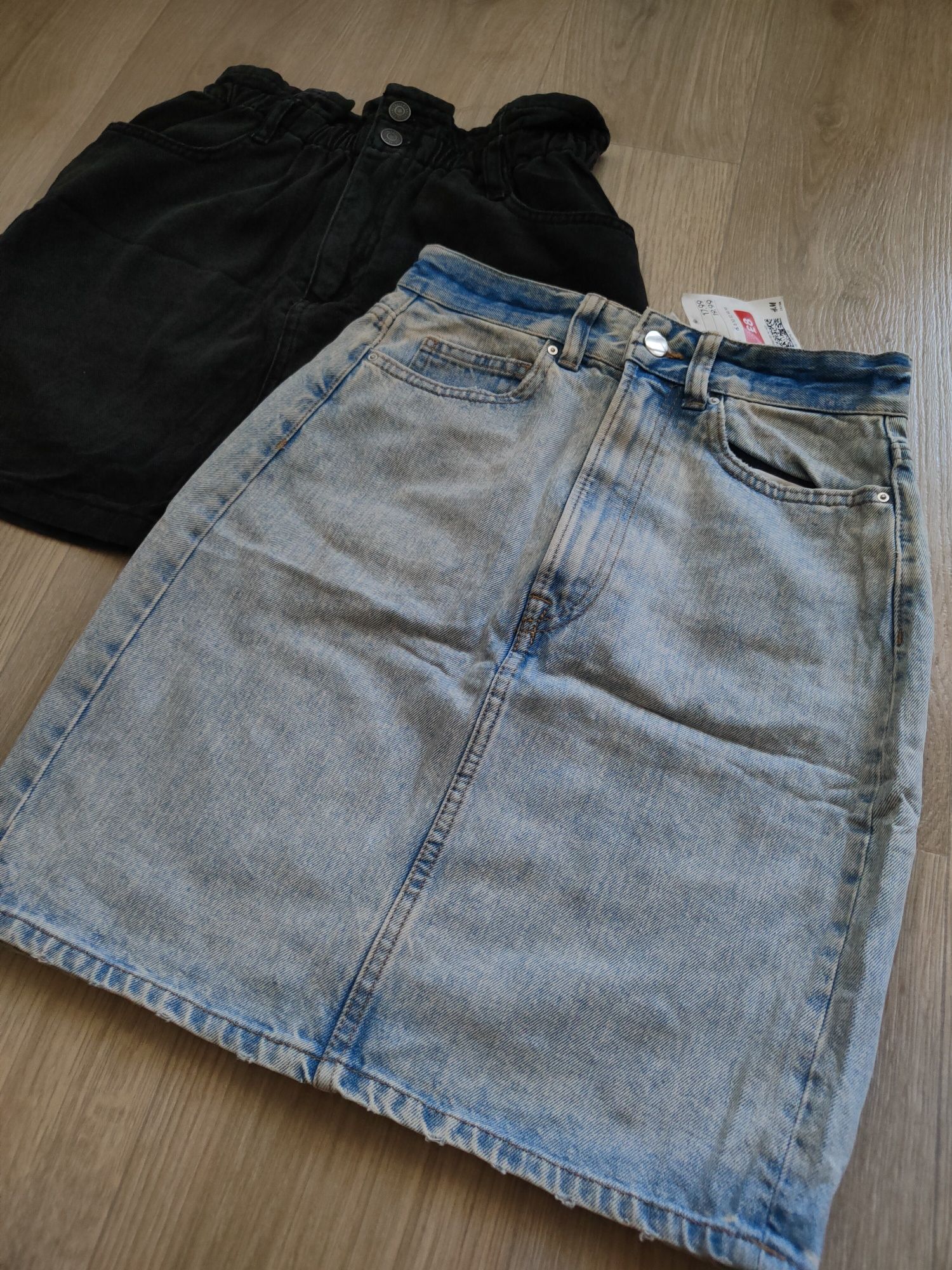 Жіноча джинсова юбка розмір S