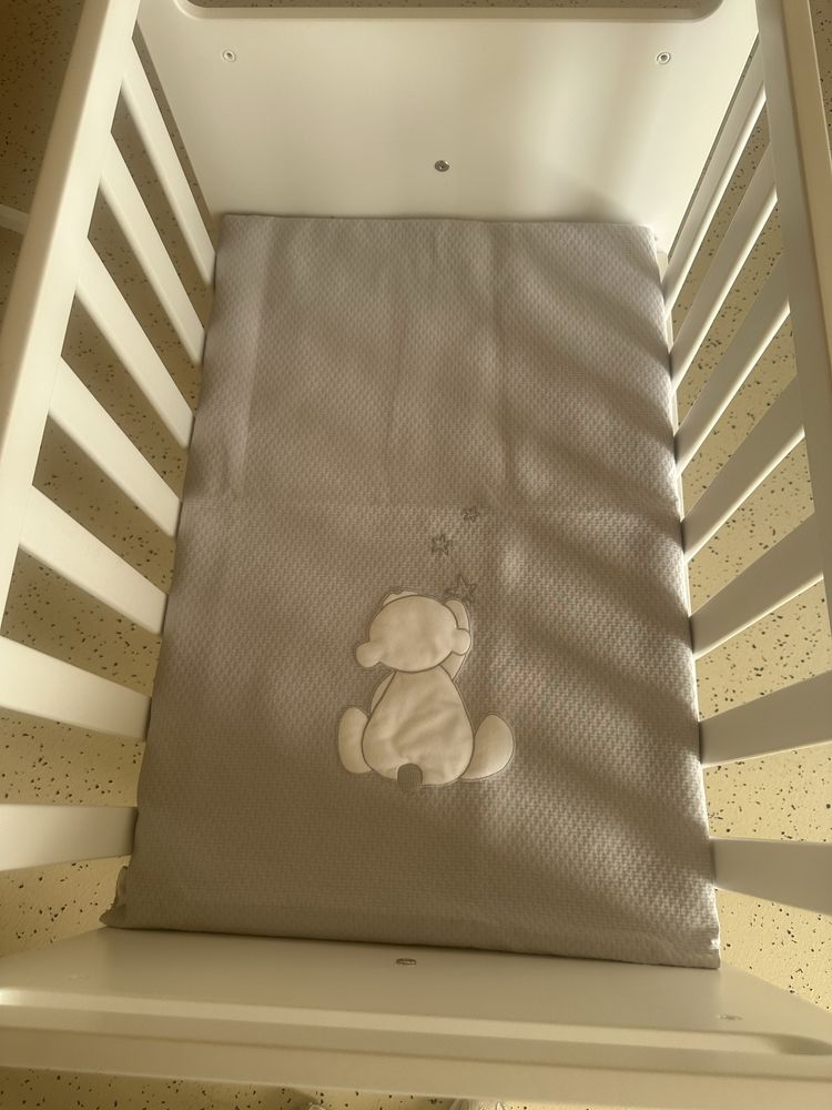 Dois Mini-Berços Micuna You & Me + Edredom e roupa de cama