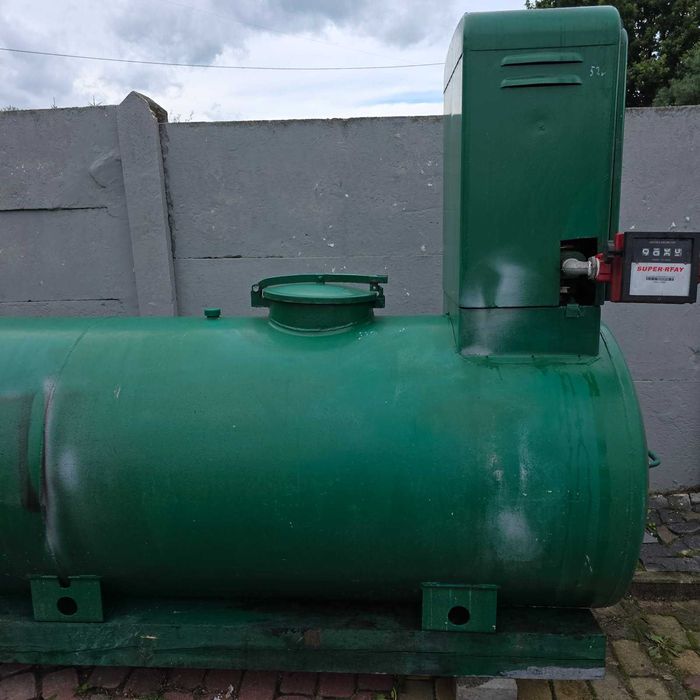 Zbiornik na ropę, beczka z dystrybutorem