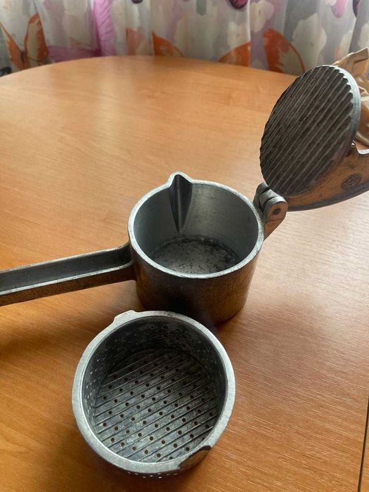 Продам соковижималку