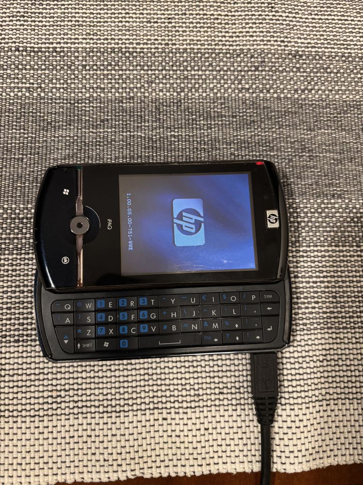 HP iPAQ Data Messenger