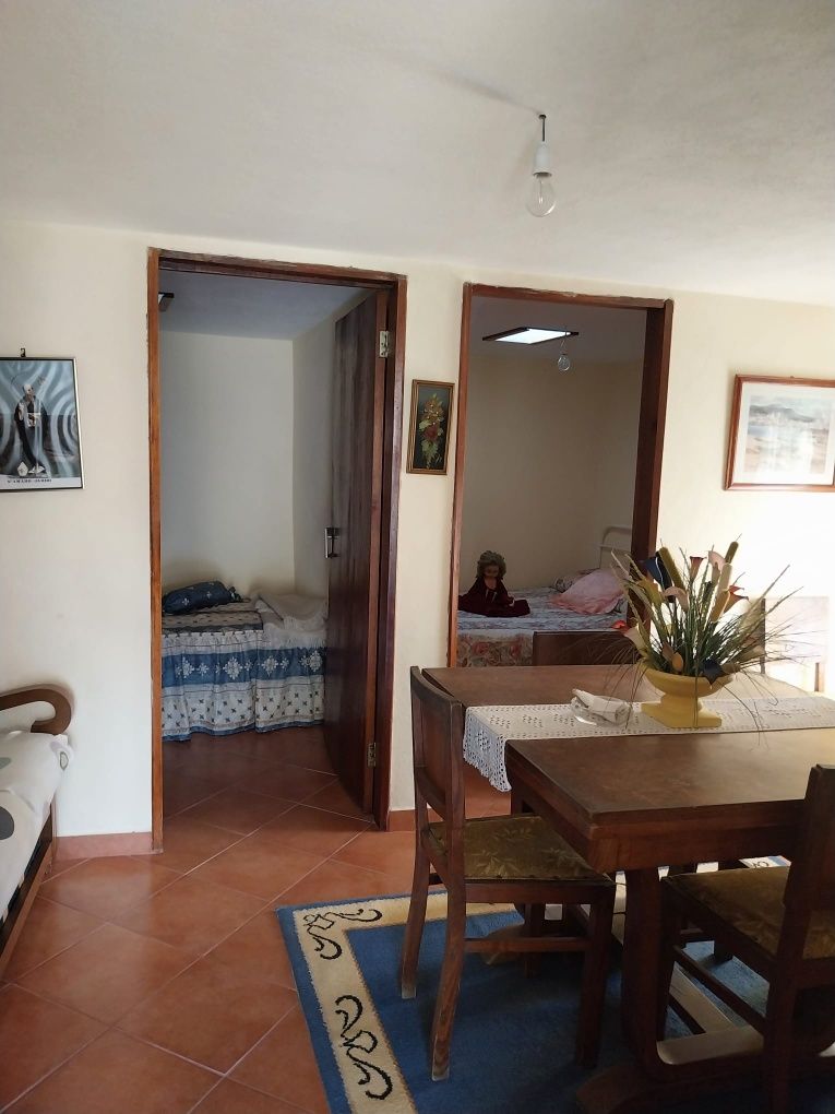 Vende-se Moradia