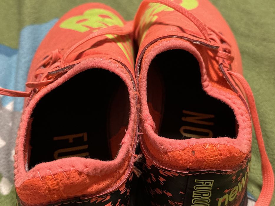 Chuteiras New balance n° 35
