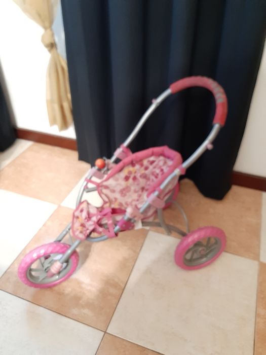 Carrinho bonecas