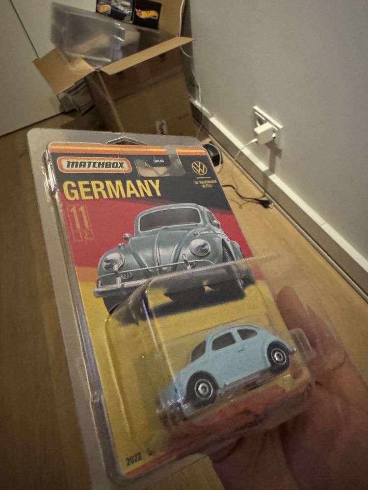 Hot Wheels / Matchbox Volkswagen VW Beetle 1962 Garbus niebieski