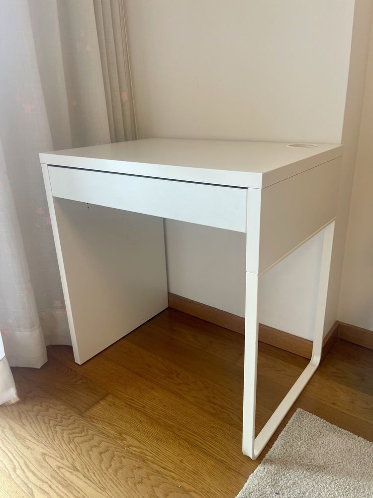 Secretária e cadeira criança IKEA MICKE 73x50 cm