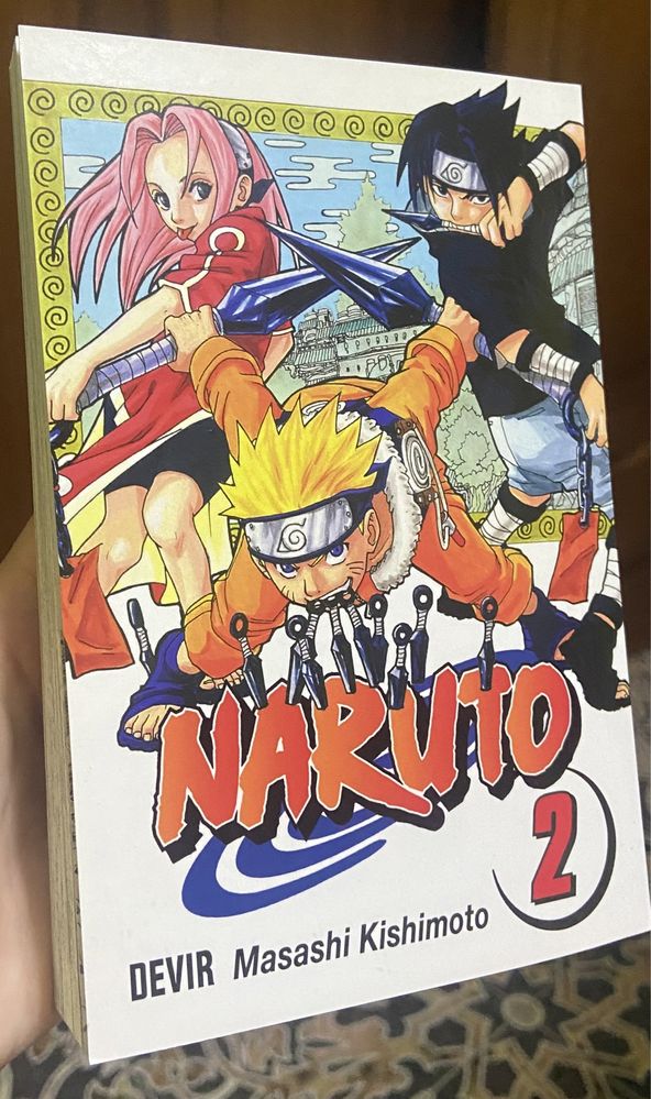 Livros Mangá My Hero Academia Volumes 1-4 e Naruto Volume 1-2