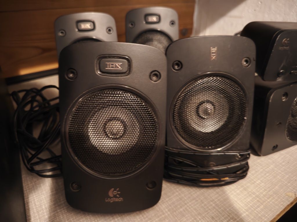 Logitech Z906 zestaw 5.1