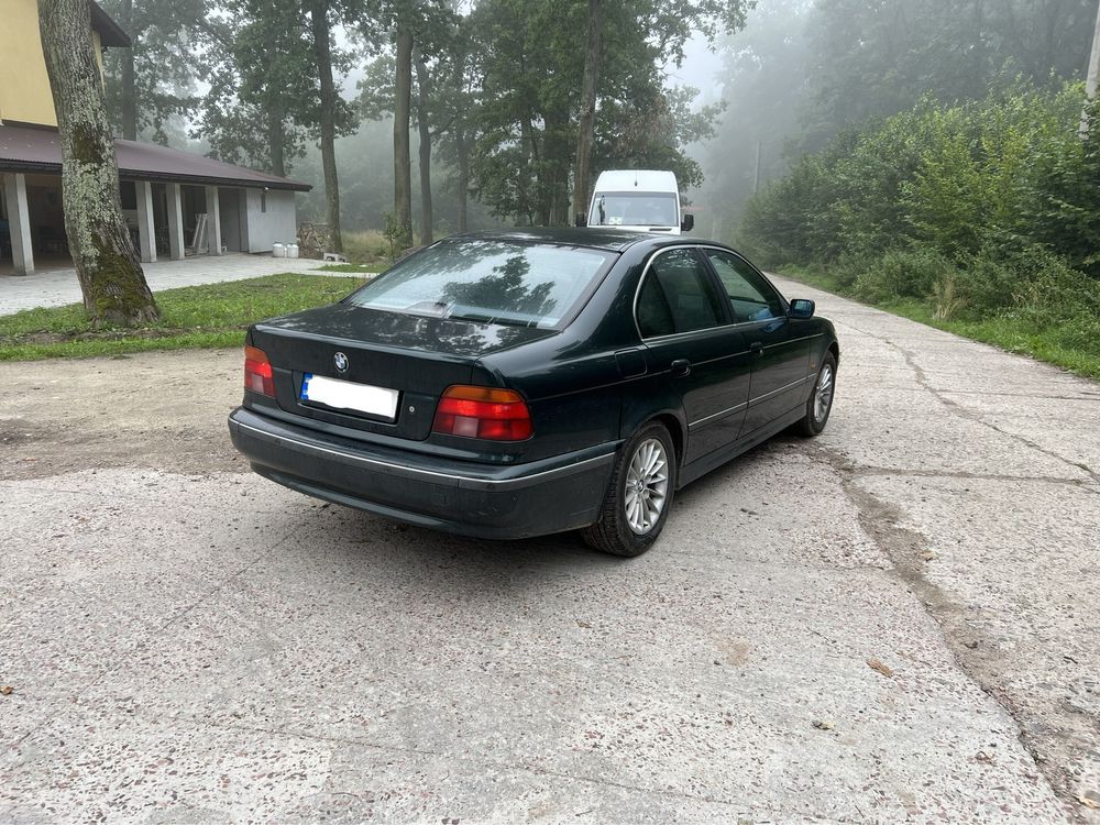 BMW е39 / 523i