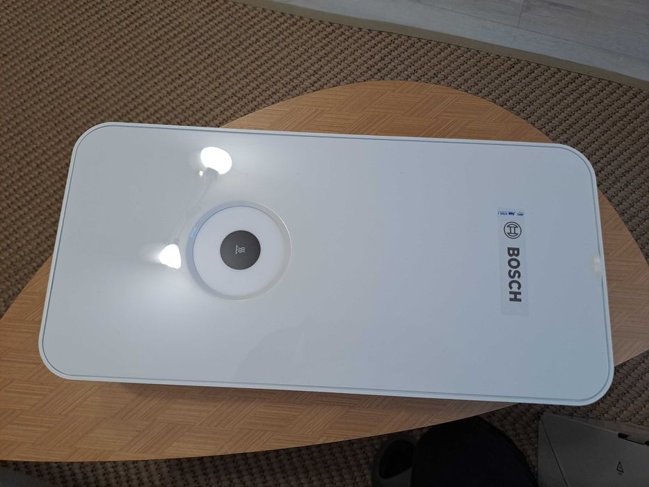 BOSCH Tronic 4000 przepływowy podgrzewacz wody Nowy