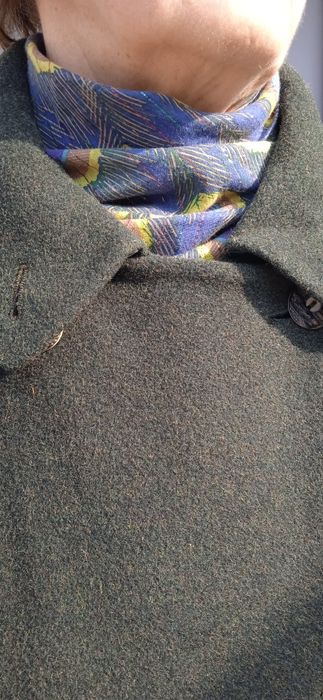 Пальто демисезонное(платок в подарок)