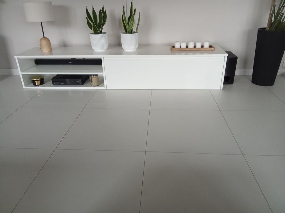 Sprzedam szafkę RTV 2 m, wykonaną na zamówienie