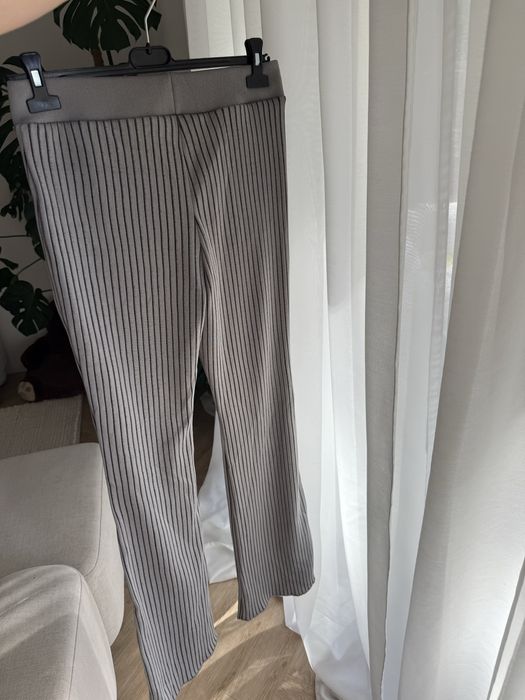 Zara szare spodnie elastyczne L