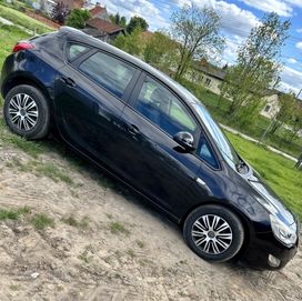 Sprzedam Opel Astra J