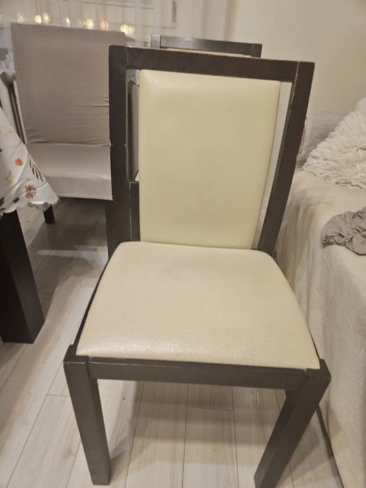 Sprzedam Krzesła drewniane