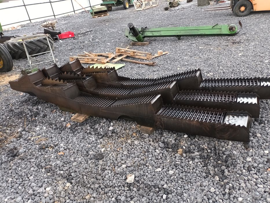 Wytrząsacz  kombajn John Deere 965, 975, 1055  1065, 1075, 1085 inne