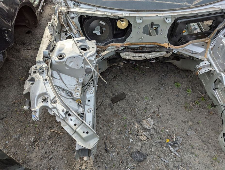 Volvo V60 II Polestar 2018-2025 ćwiartka przód przednia prawa