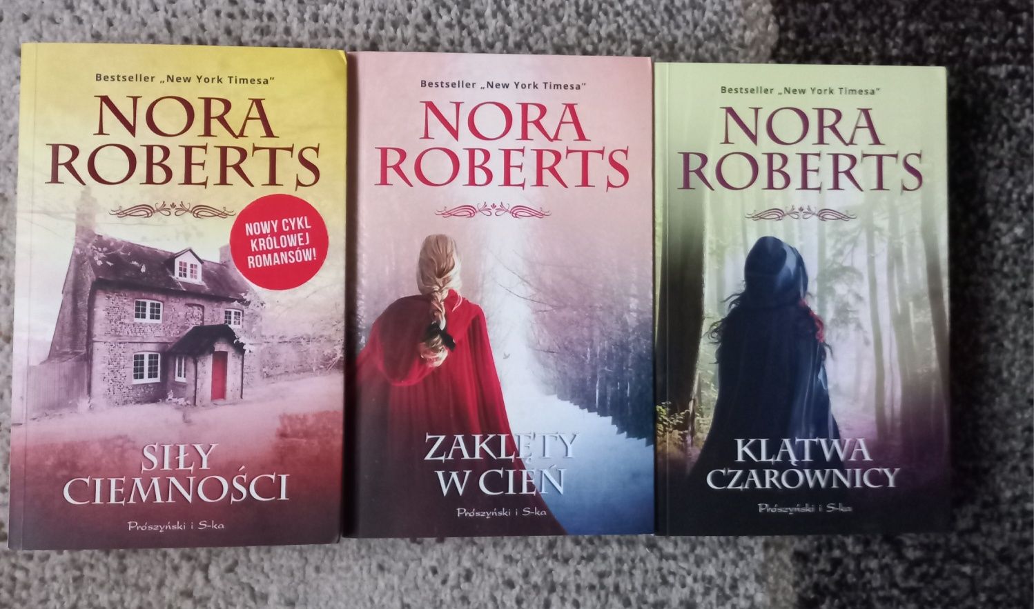 Siły ciemności Zaklęty w cień Klątwa czarownicy Nora Roberts