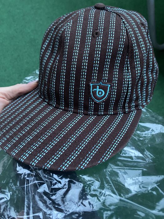 Czapka z daszkiem firmy BOTTLE