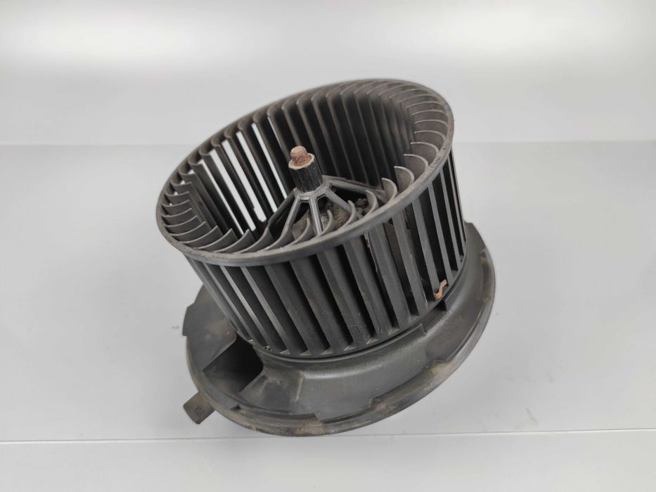 Моторчик печки Skoda Octavia (A5) 2004-2013 1k1819015a