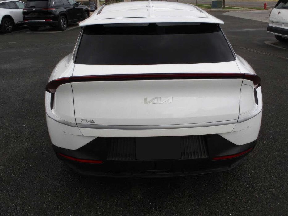 Kia EV6      2022