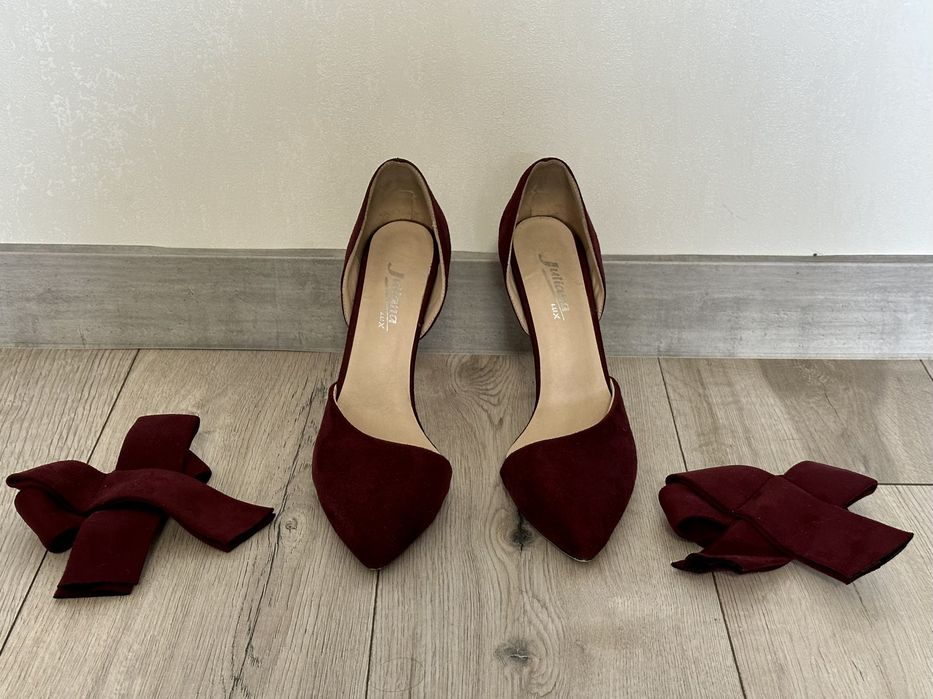 Туфлі FabioMonelli з натуральної замші на шпильці