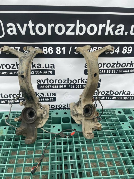 Поворотні кулаки Цапфи Ауді а6с5 2.5тді