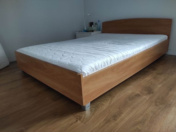 Łóżko 140x200 cm używane