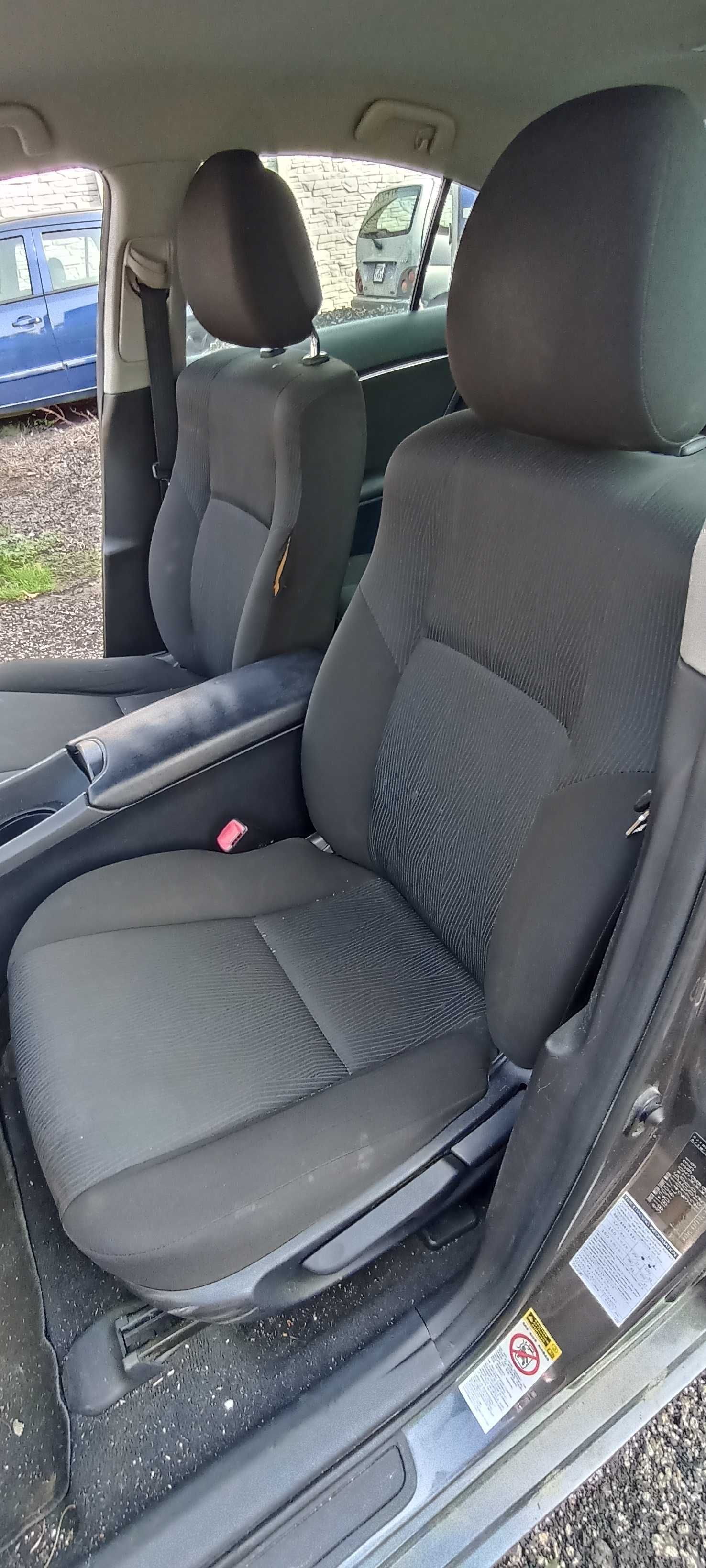 fotel foele kanapa toyota avensis t27 lak 1g3