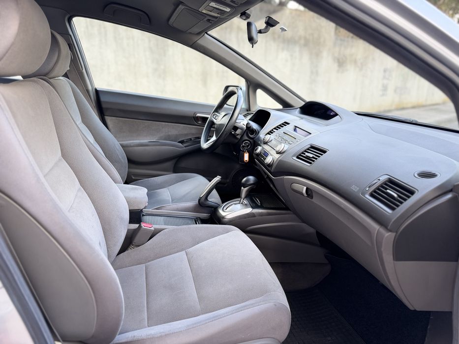 HONDA CIVIC 4DR HYBRYDID