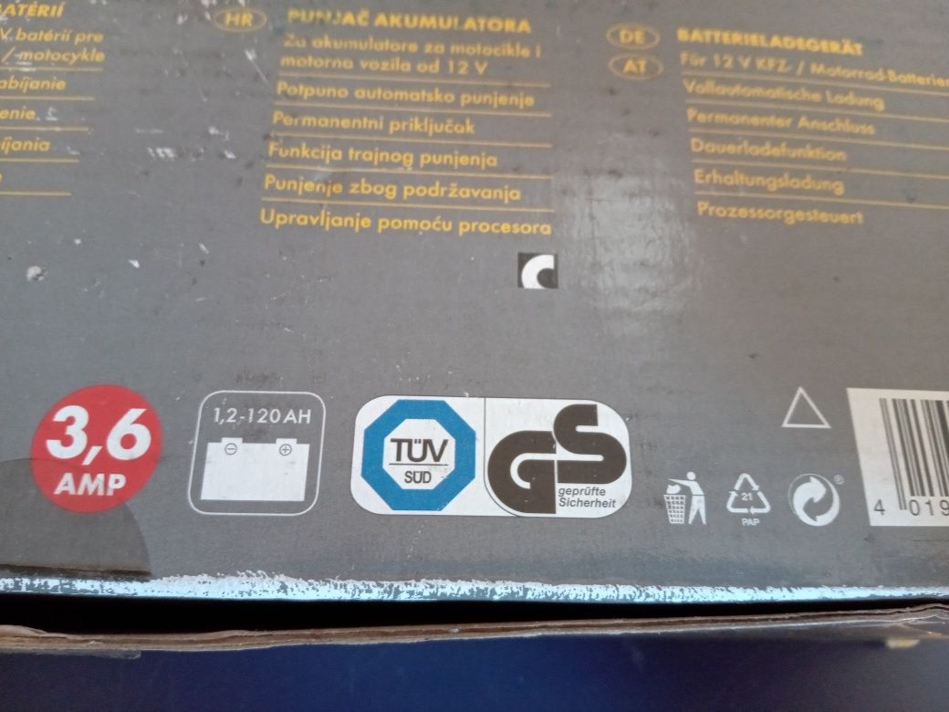 Prostownik do akumulatorów do auta,motocyka, skutera lub quada.