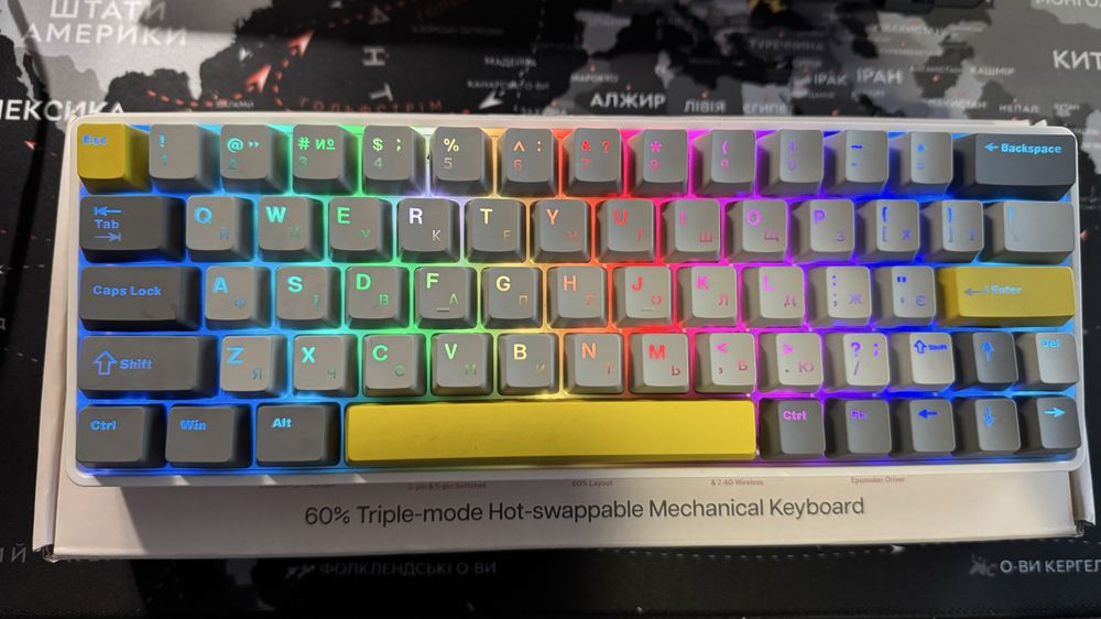 Бездротова механічна клавіатура Epomaker EP64 RGB