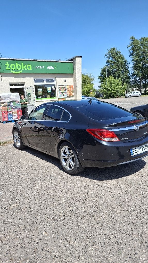 Opel insignia 2.0 CDTI  131 KM STAN FENOMENALNY