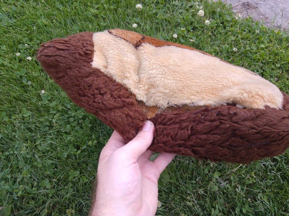 Poduszka pluszowa miś niedźwiadek dla dziecka PRL brązowa 35cm