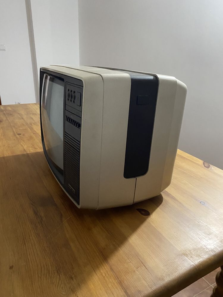 Televisao antiga