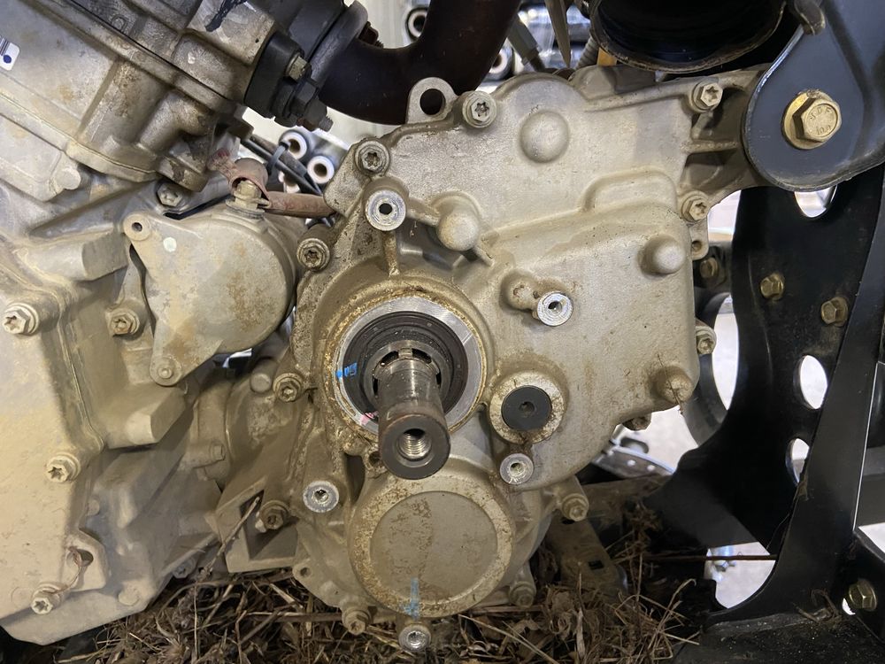 Skrzynia biegów silnik can am outlander 1000 g2 650 silnik renegade